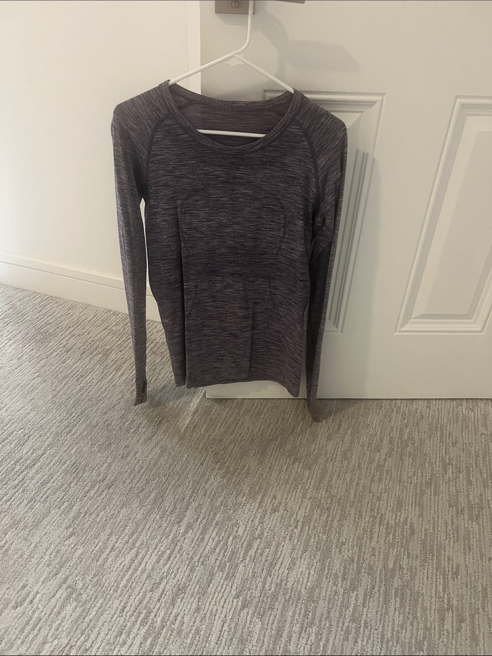 lululemon athletica Women's Long-Sleeve Heathered Charcoal Top